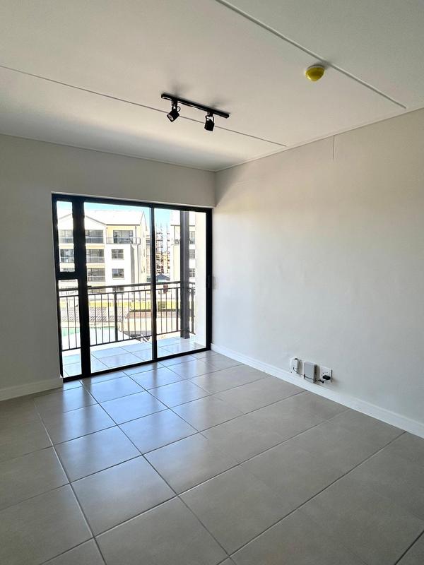 To Let 1 Bedroom Property for Rent in Somerset West Western Cape